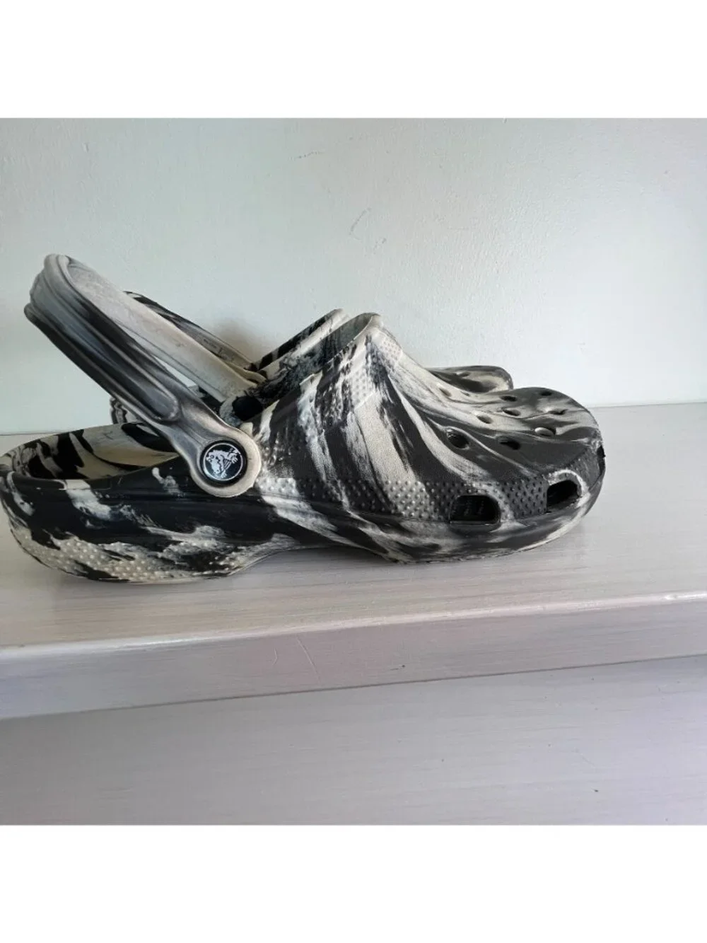 Crocs Classic Marbled Clogs Black White Swirl Slip On Shoes Mens 11 Womens 13